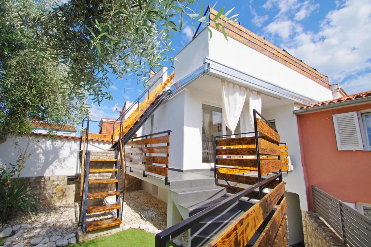 Holiday Apartment Dominik Pula Exterior photo